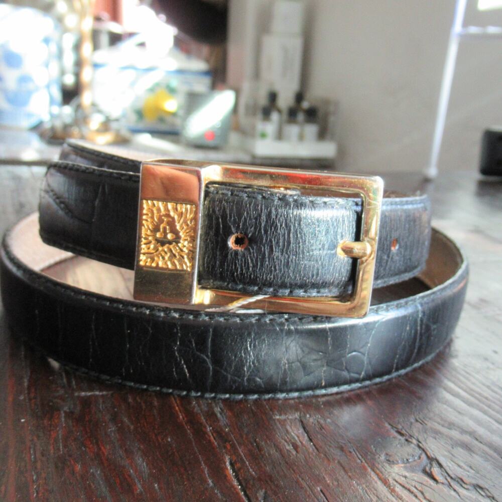 Anne Klein for Oroton Belt Women 1X Black Textred Leather Gold Tone Logo Buckle